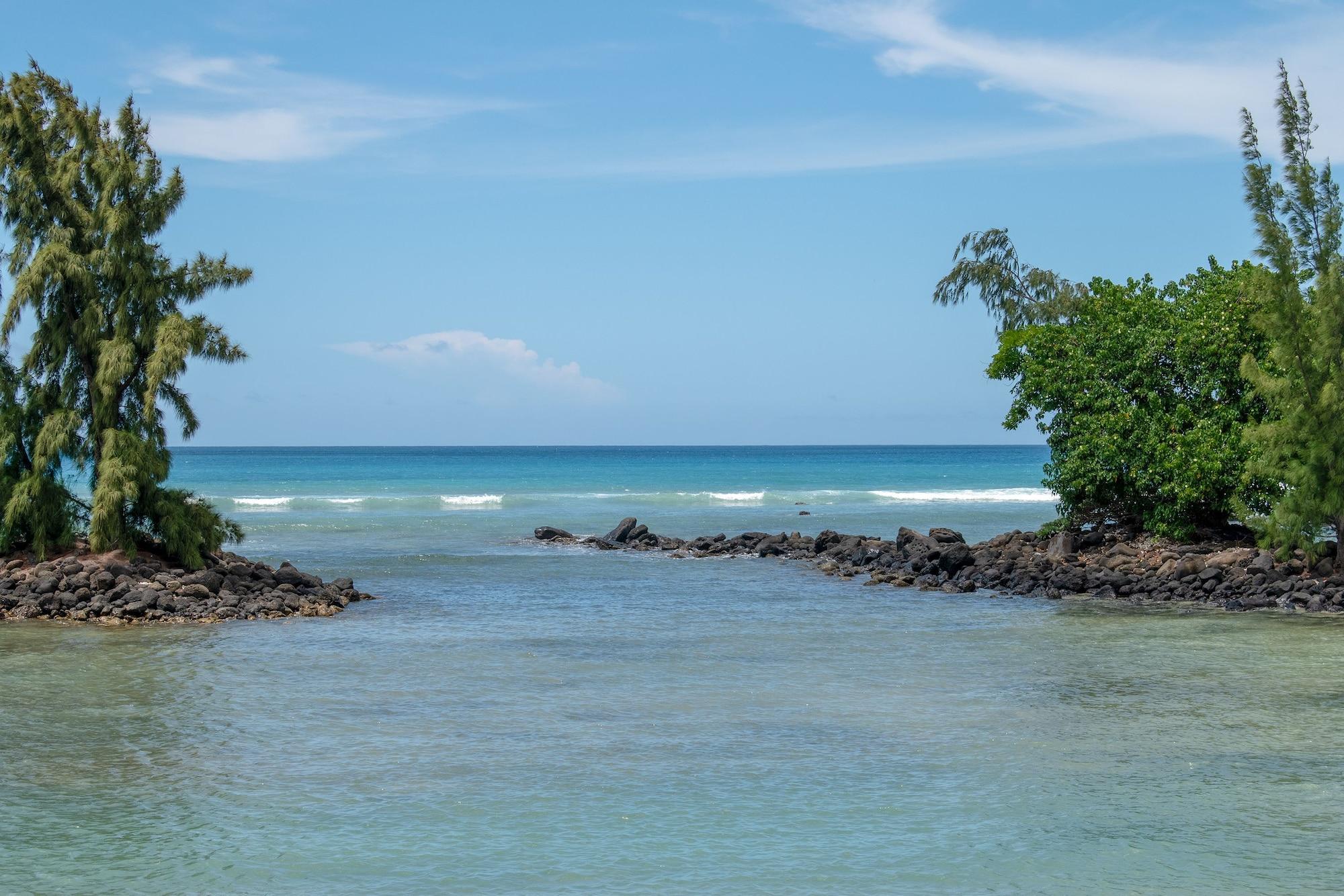 Bon Azur Beachfront Suites & Penthouses With Lov Trou aux Biches Exterior foto