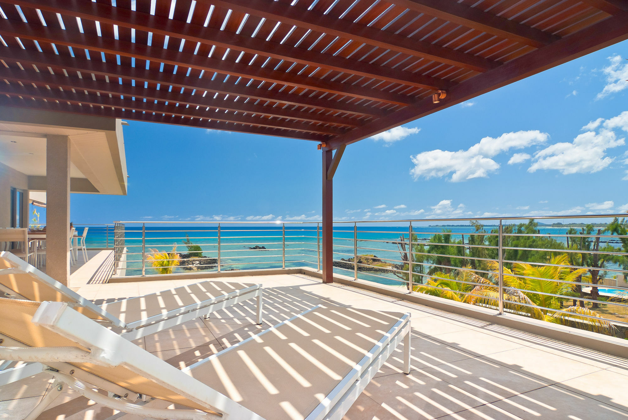 Bon Azur Beachfront Suites & Penthouses With Lov Trou aux Biches Exterior foto