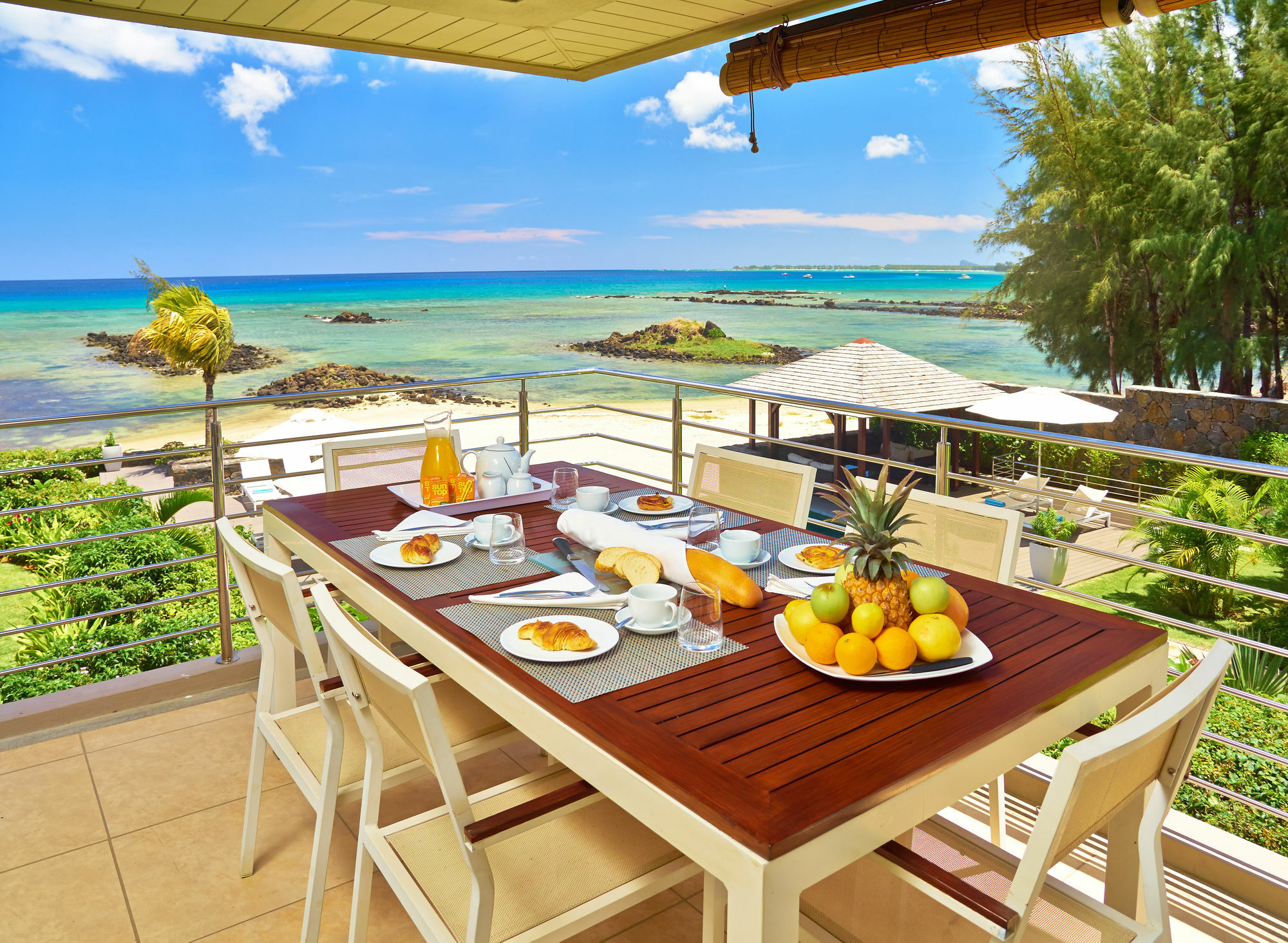 Bon Azur Beachfront Suites & Penthouses With Lov Trou aux Biches Exterior foto