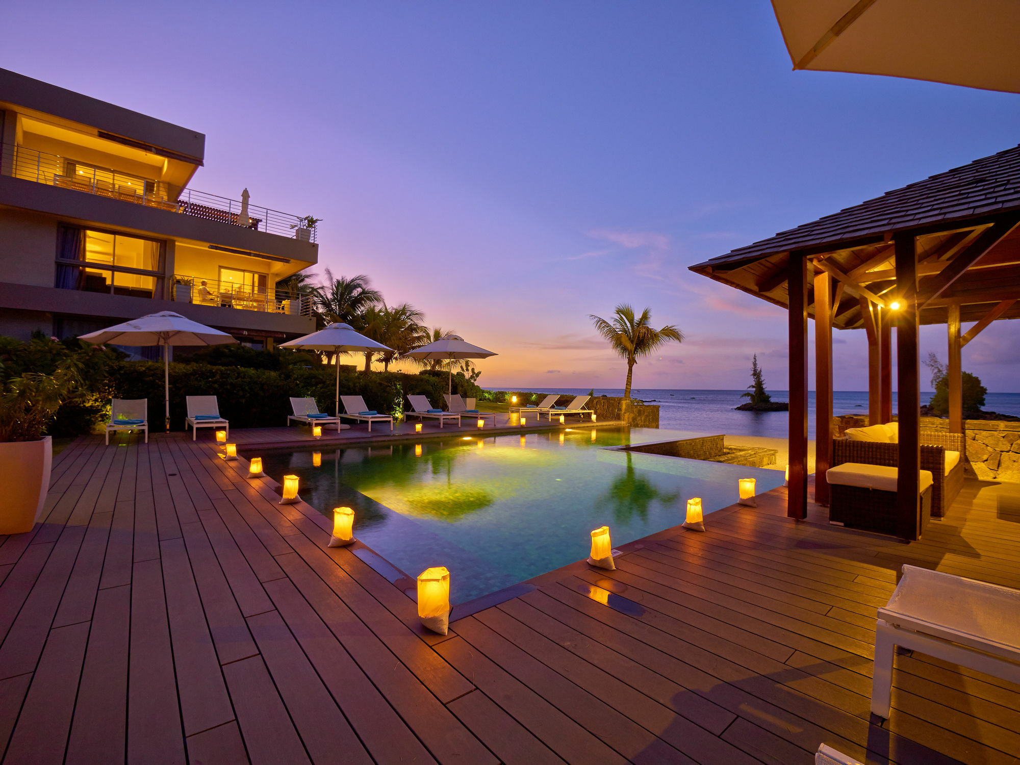 Bon Azur Beachfront Suites & Penthouses With Lov Trou aux Biches Exterior foto